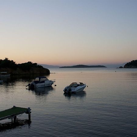 Trikeri Villas Bagian luar foto